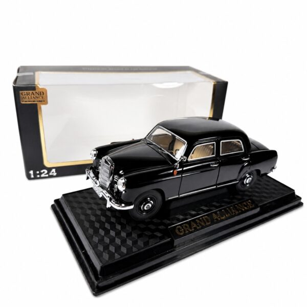 IMG_2351_playtronix Classic Mercedes-Benz W120 “Ponton” 1:24 Scale Collectible Model Car